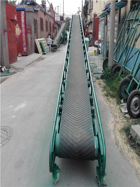 伸縮人字形皮帶輸送機
